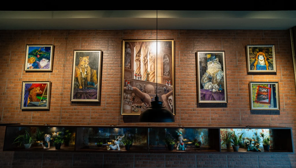 WELS GALLERY LAVENUE RESTAURANT